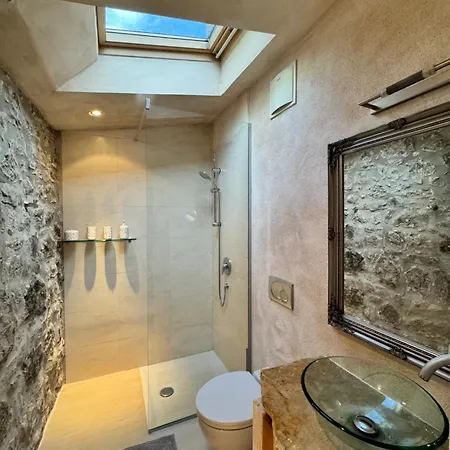 Ferienhaus Stone House *